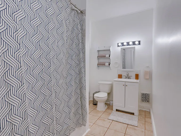 Sherman Pl — Photo 10