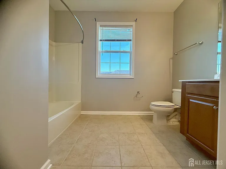 2336 Edward Stec Blvd — Photo 16