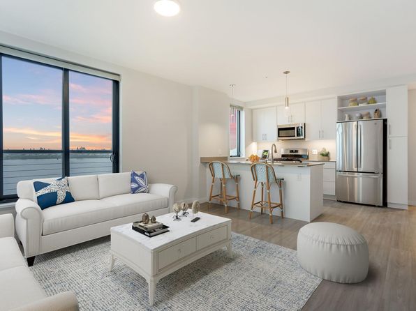 1111 W Columbia Way APT 603