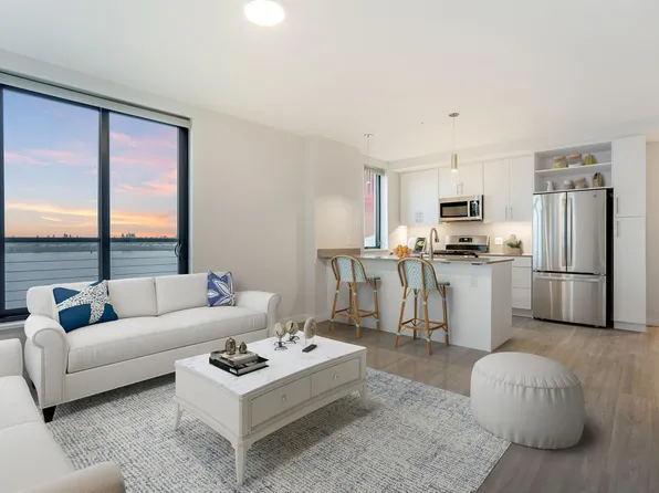 The Columbia at the Waterfront