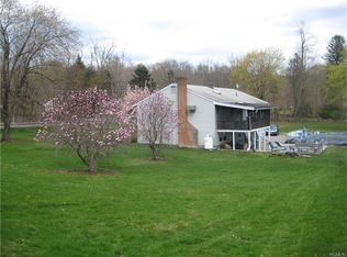 285 St Andrews Rd, Walden, NY 12586