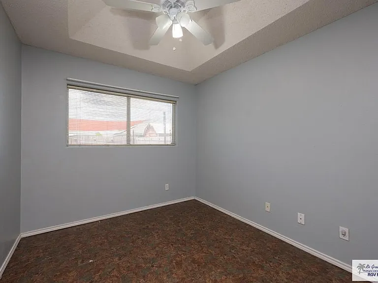 2804 Vienna St — Photo 11