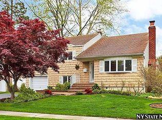 4 Lincrest St, Syosset, NY 11791