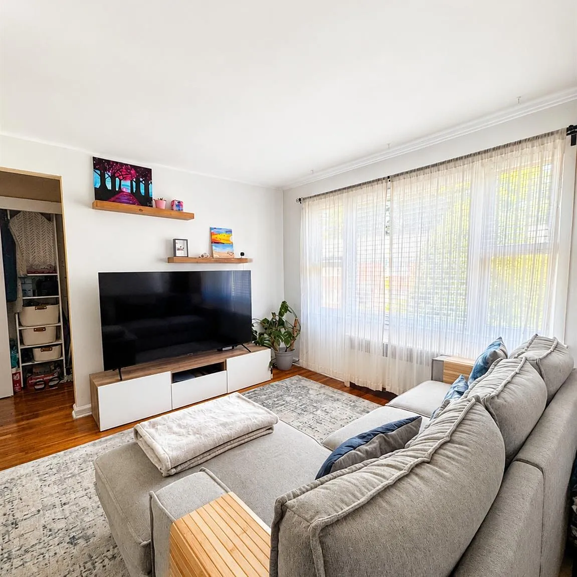 1 bed, 1.0 bath, 750 sqft, $2,200 — Photo 3