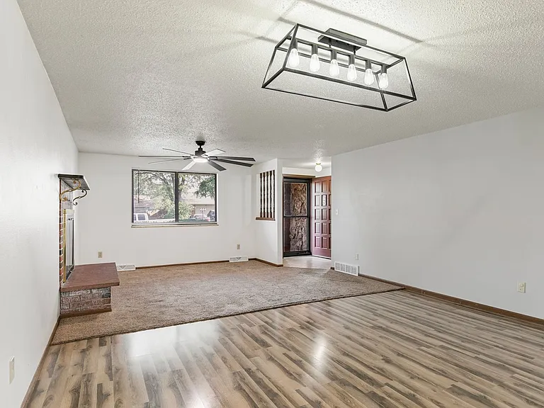 390 Knotty Pl — Photo 7