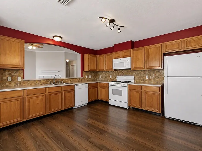 25202 Clover Ranch Dr — Photo 8