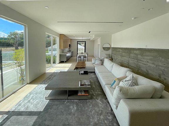 5th image of 4459 E West Rose Hill Dr