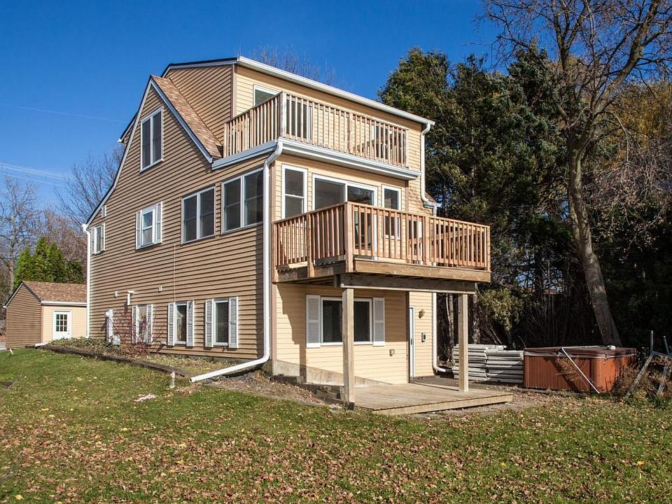 1st image of 520 Kopmeier Dr