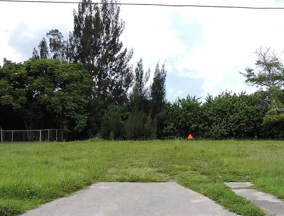 1st image of 189 POINSETTIA CIRCLE NE LOT 95