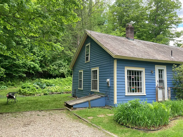 99 Bardwells Ferry Rd — Photo 3
