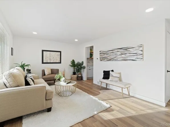 365 S Xapary Street, Aurora, CO 80012