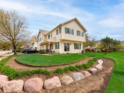 10 W Acorn Ln UNIT 156, Lake In The Hills, IL, 60156