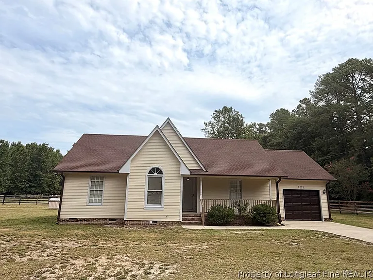 1018 Brisson Rd — Photo 2