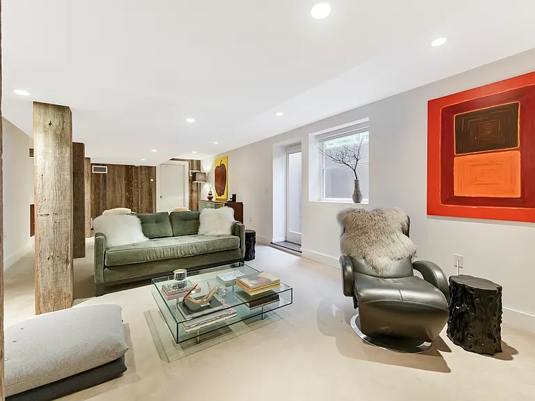 14 Rose Hill Rd — Photo 23