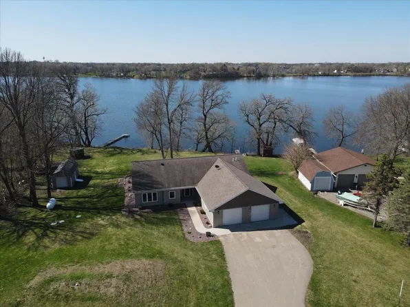 1642 Scenic Hideaway Ln NE, Elysian, MN 56028