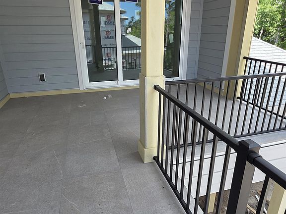 5th image of 2092 Manor Parc Dr