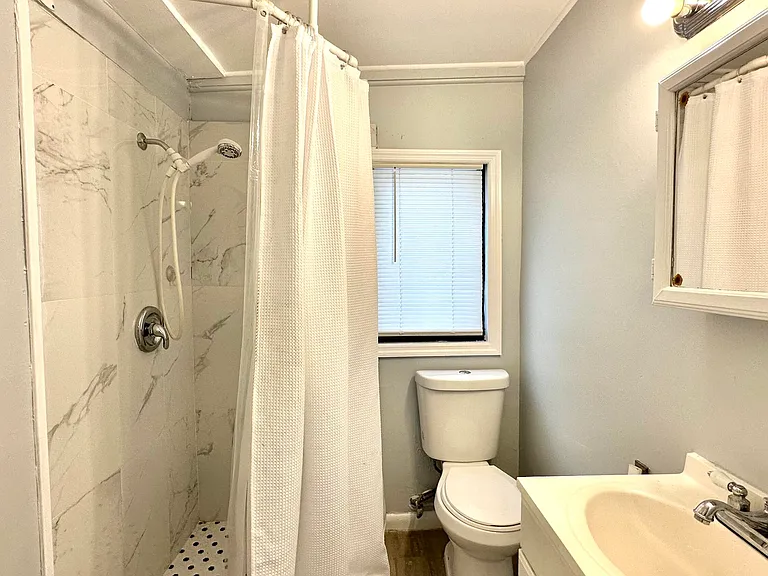 313 S Lakeside Dr #2 — Photo 9