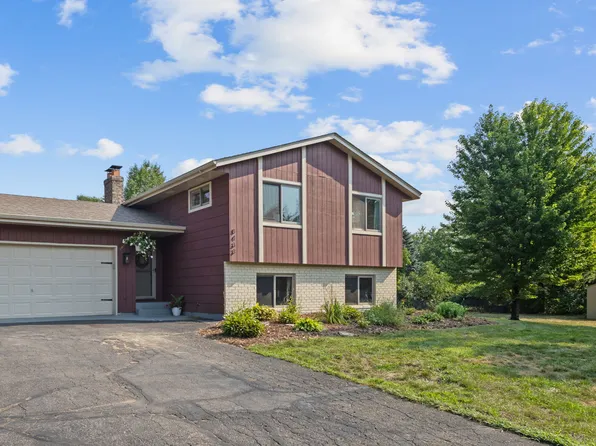 8433 168th Ln NW, Ramsey, MN 55303