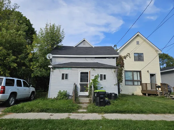 527 Cedar St, Sault Sainte Marie, MI 49783
