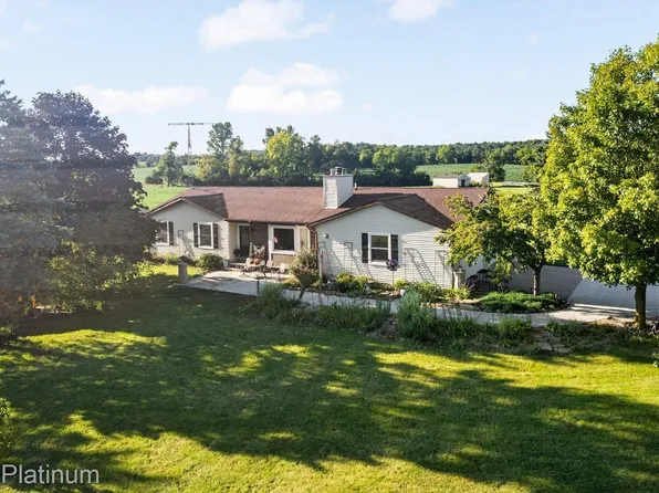 5270 Braun Rd, Saline, MI 48176