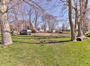 318 N Rising Rd, Champaign, IL 61822