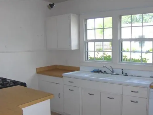 186 Clower St, Biloxi, MS 39530