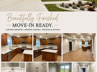 302 Karlie Ct, Linn, MO 65051