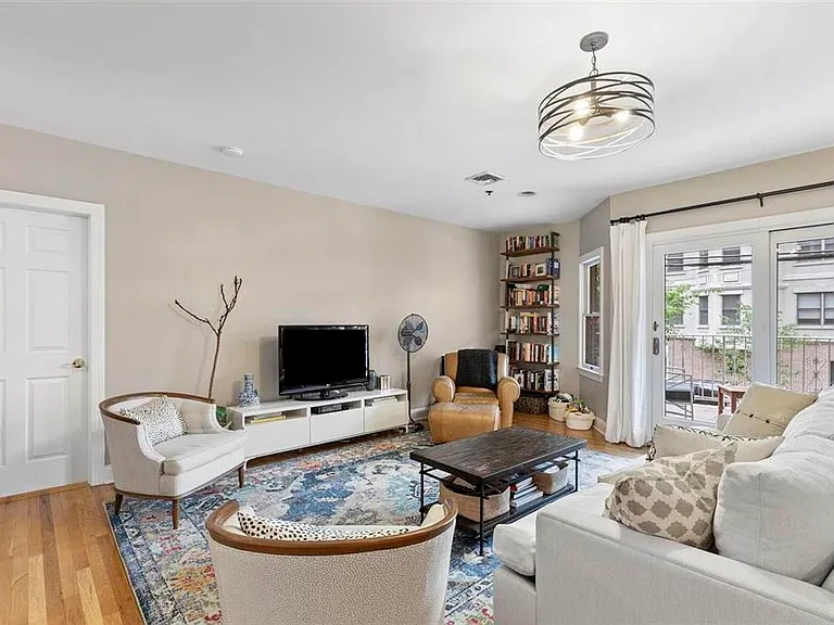 215 Grand St #1F — Photo 13
