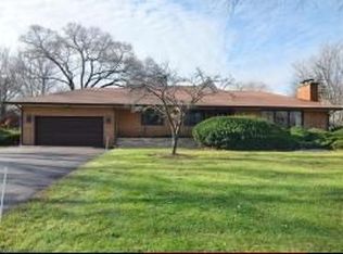 7800 Forest Hill Rd, Burr Ridge, IL 60527