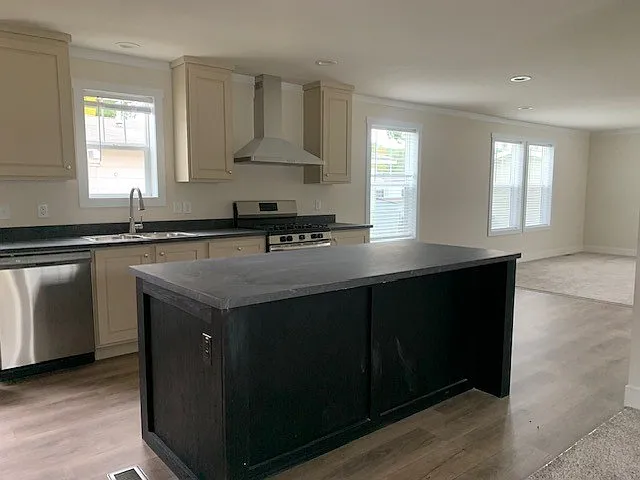 260 Cambridge — Photo 8