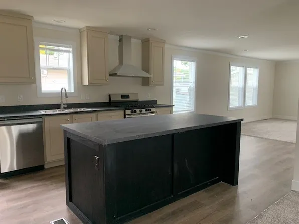 260 Cambridge #260, Dimondale, MI 48821