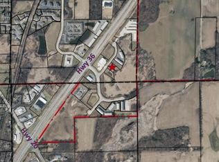 583 Gravity Ct, Waterford, WI 53185