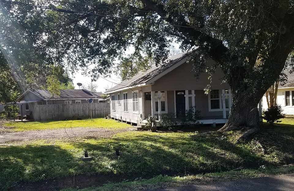 1st image of 2221 Port Neches Ave