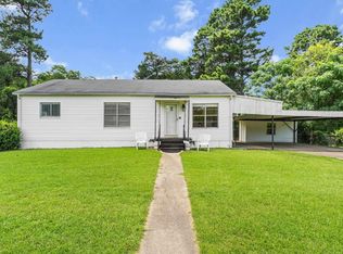 112 Grant St, Hooks, TX 75561