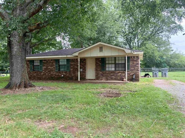 108 Forest Dr, Killen, AL 35645