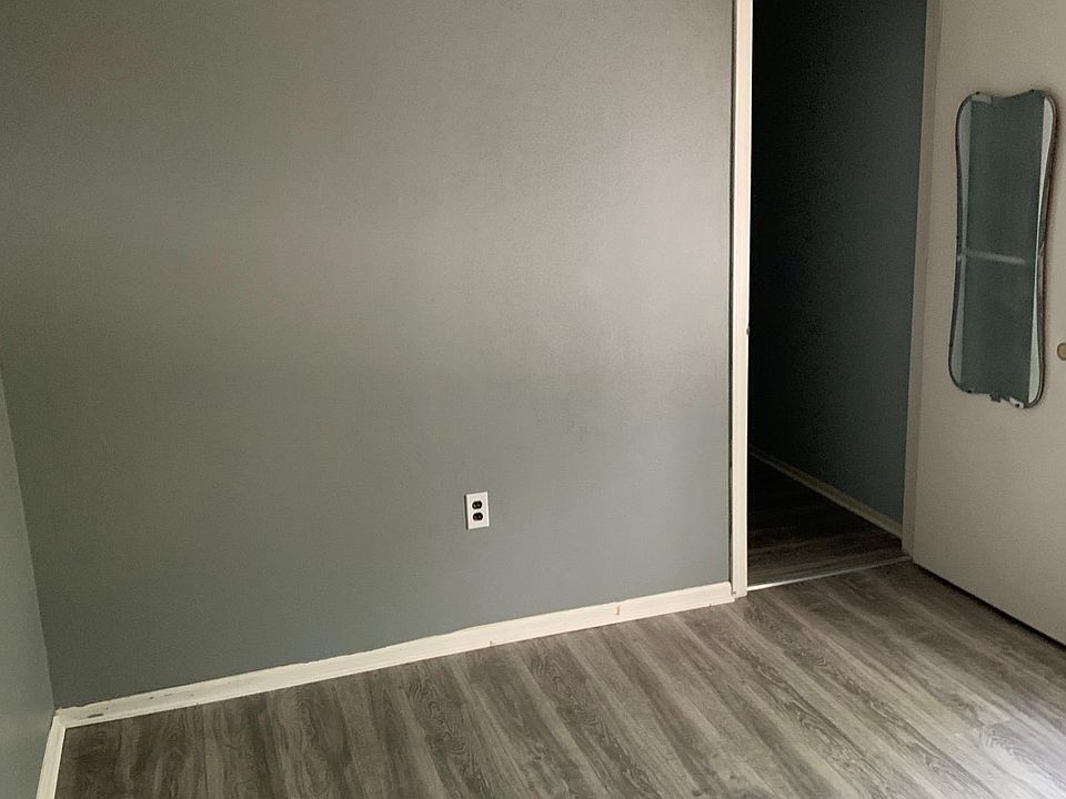 1st image of 184 Pennsylvania Way