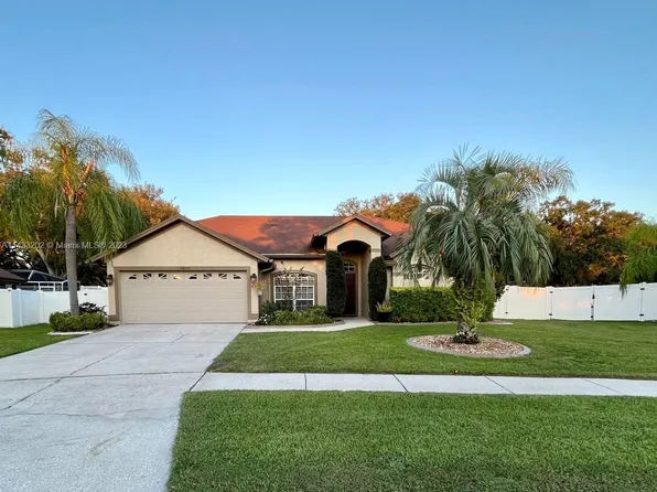 5804 Summit Ln, Zephyrhills, FL 33545