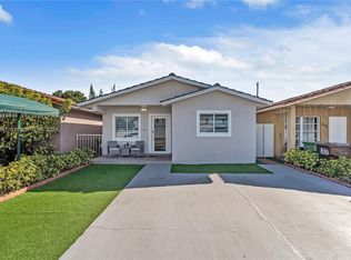 824 W 73rd Pl, Hialeah, FL 33014