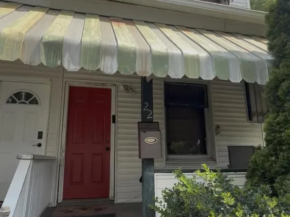 22 Schoolhouse Ln, Wilkes Barre, PA 18702