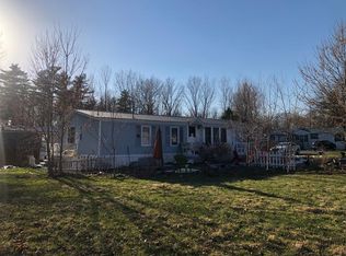 19 Woodmanor Dr, Plattsburgh, NY 12901