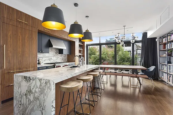 Rented by Compass | media 9