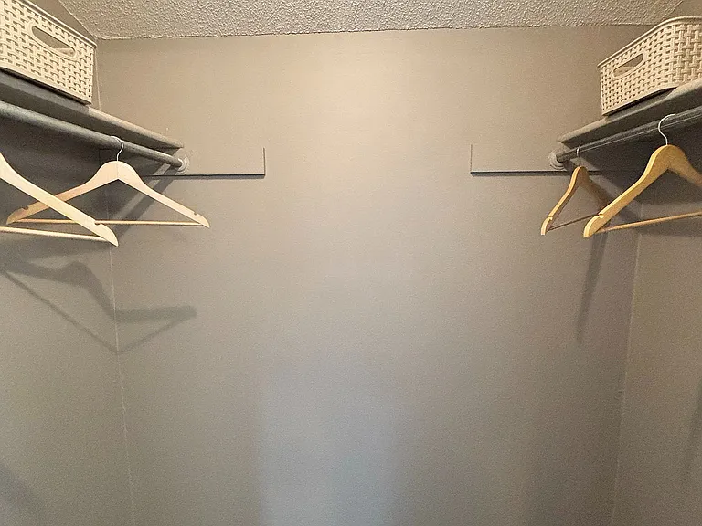 Riverbend - Bedroom 1 Closet