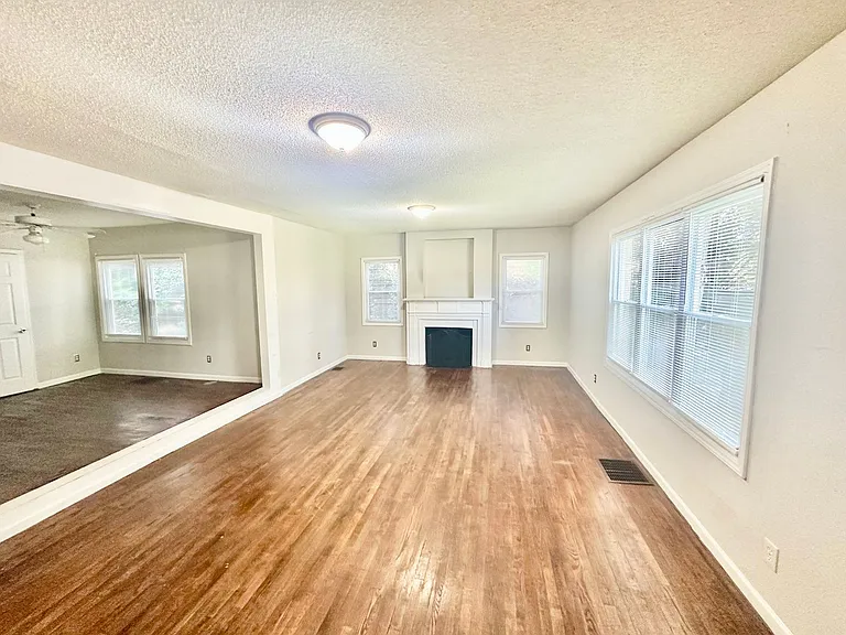 1417 Ebenezer Rd #B — Photo 7