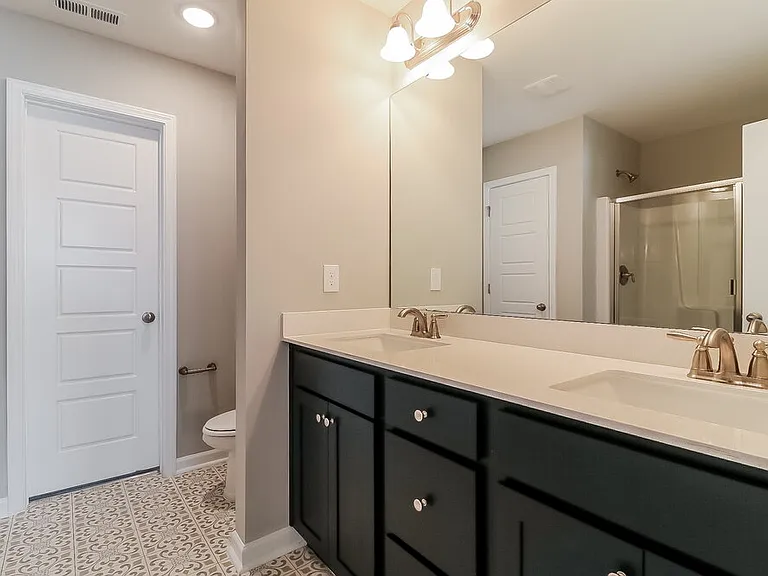 12 Patagonia Pl — Photo 13