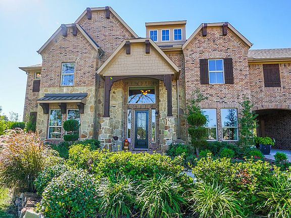 3rd image of 3911 Crystal Cascade Ln