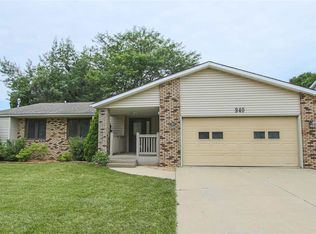 940 Nancy Rd, Waterloo, IA 50701