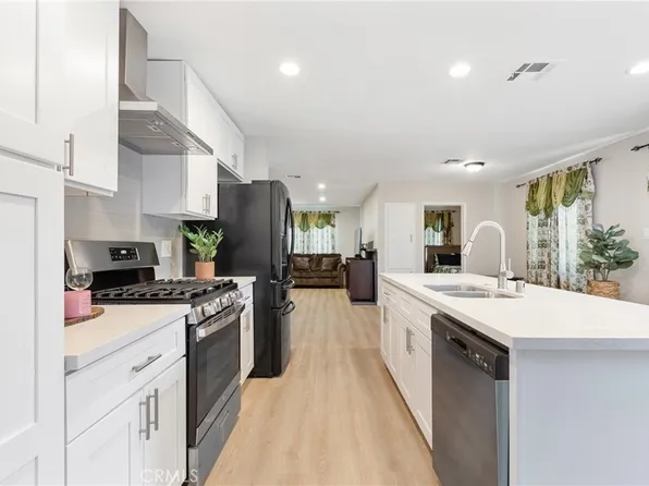 1036 W 96th St, Los Angeles, CA 90044