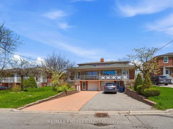 40 Donofree Rd, Toronto, ON M6L 2P5