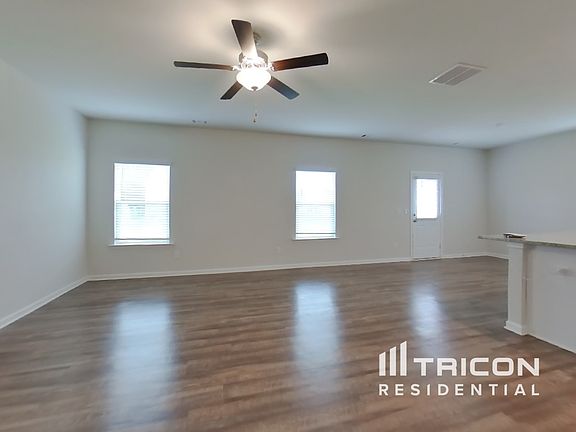 4th image of 713 Woody Dr