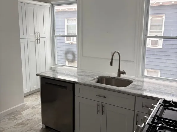 192 Foster Street, 192 Foster St APT 3A, New Haven, CT 06511